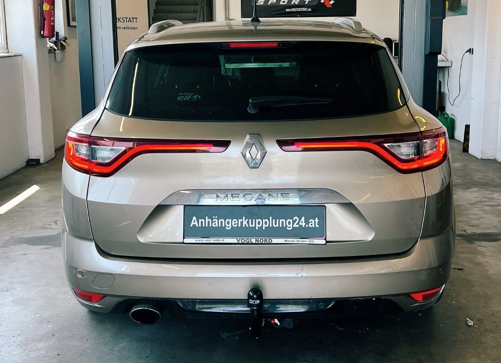 Nachrüstung einer abnehmbaren ORIS Anhängerkupplung am Renault MEGANE IV Grandtour