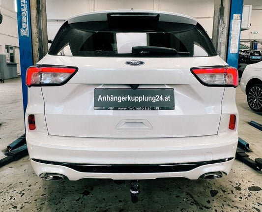 Nachrüstung einer abnehmbaren Brink Anhängerkupplung am Ford KUGA III