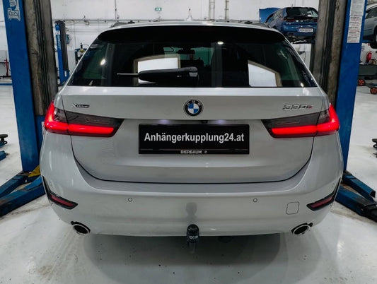 Nachrüstung einer abnehmbaren ORIS Anhängerkupplung am BMW 3 Touring