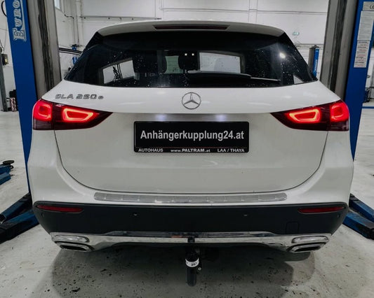 Nachrüstung einer abnehmbaren GDW Anhängerkupplung am Mercedes GLA