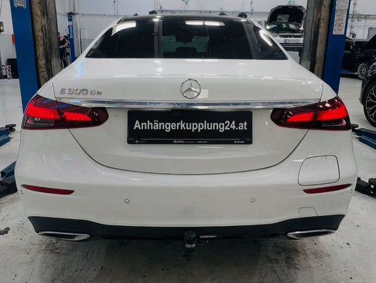 Nachrüstung einer abnehmbaren ORIS Anhängerkupplung an der Mercedes-Benz E-Klasse W213