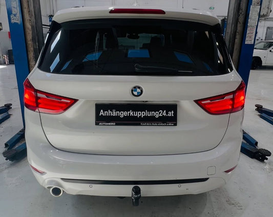 Nachrüstung einer abnehmbaren ORIS Anhängerkupplung am BMW 2er Gran Tourer – fachgerecht montiert durch unsere Werkstatt